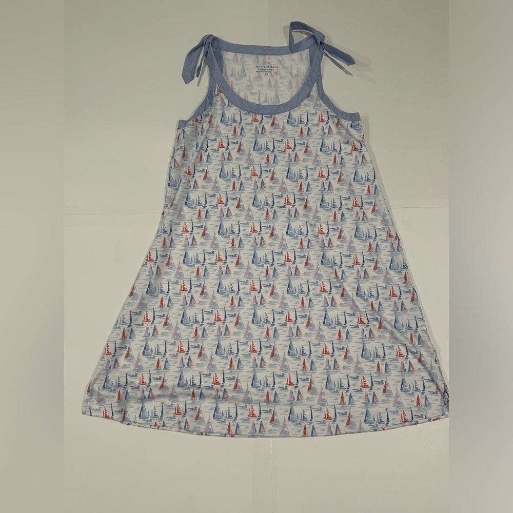 Vineyard Vines Performance Dress Boats XS